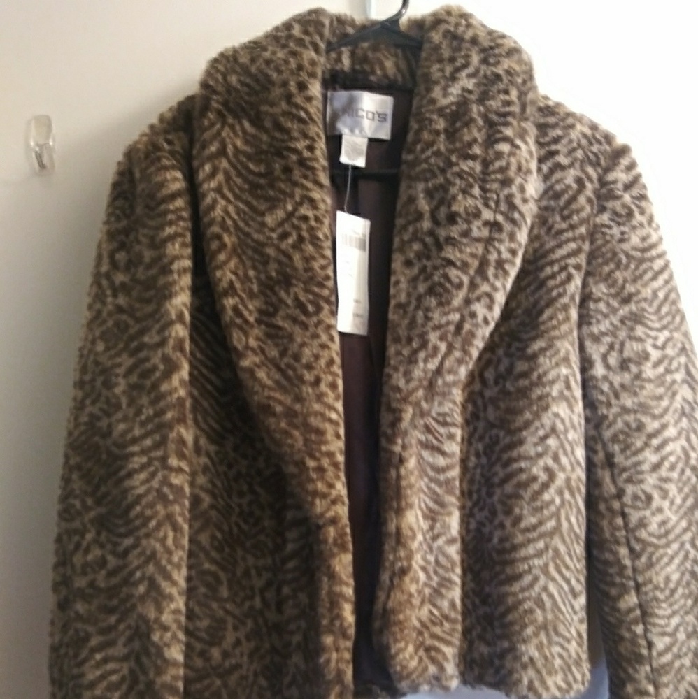 Bebe Short coat